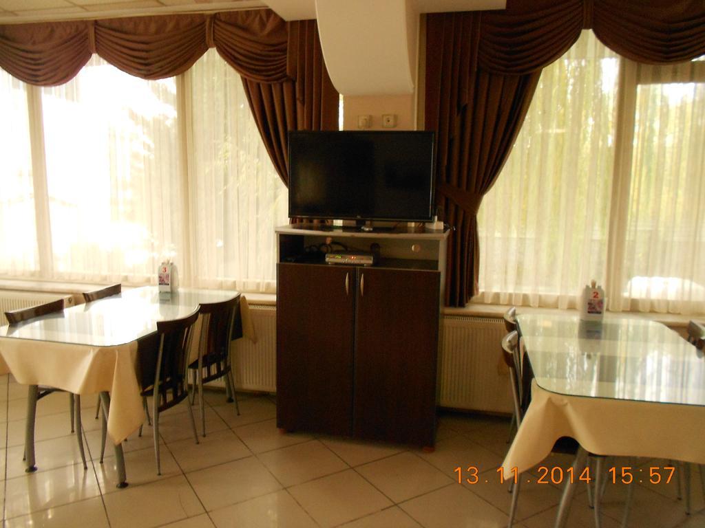 Yasar Hotel Sultandagi ภายนอก รูปภาพ