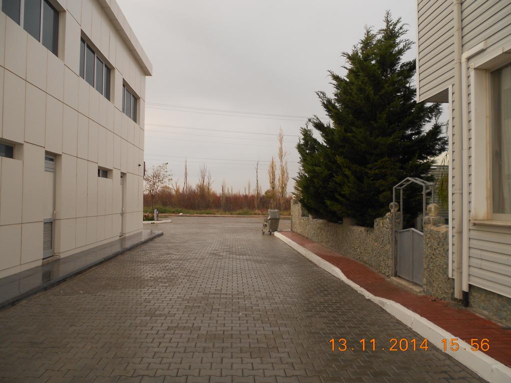 Yasar Hotel Sultandagi ภายนอก รูปภาพ